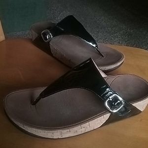 Fitflop black patent cork thong sandal